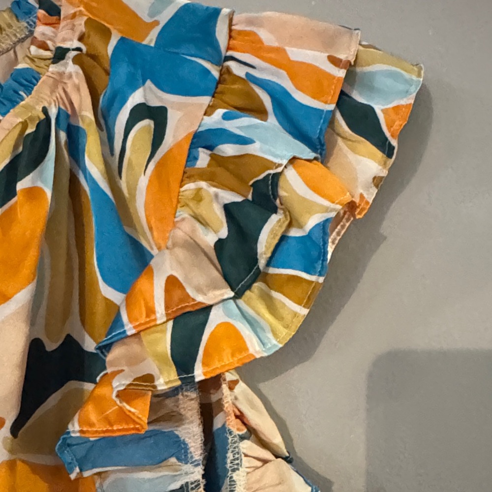 Colorful Ruffle Sleeve Blouse - Picture 3 of 4